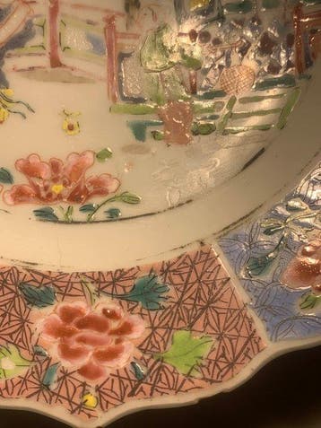 Assiette - Porcelaine - famille rose, Antiquités & Art