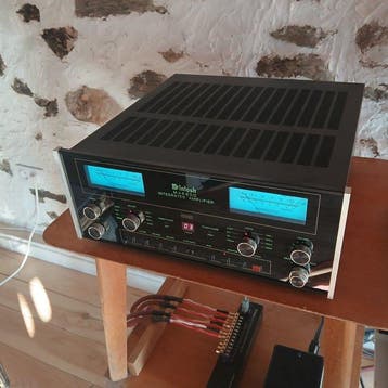 McIntosh - MA6800 Amplificateur stéréo à semi-conducteurs