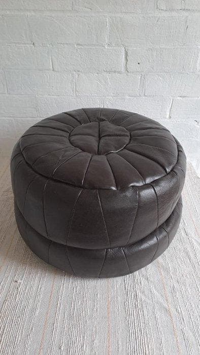 Ottoman - Cuir - Pouf noir, Antiquités & Art, Art | Objets design