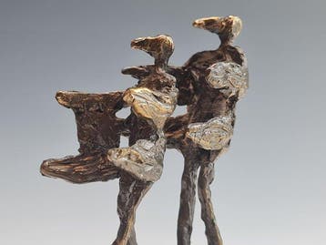 Corry Ammerlaan - Figuur - Two Walking Figures - Brons,