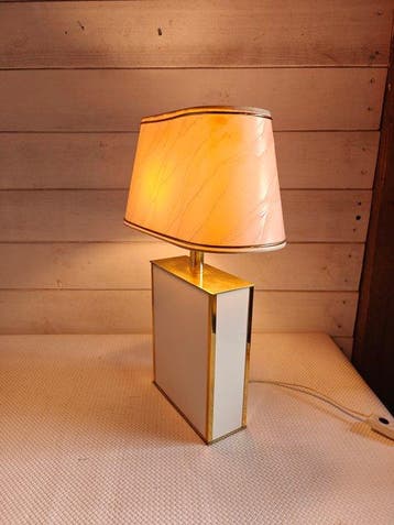 Een stijlvolle en zeldzame vintage tafellamp van het, Huis en Inrichting, Nieuw