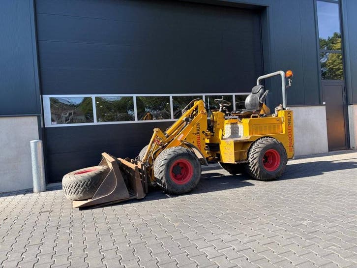 Veiling: Kniklader Knikmops 250 Diesel 36.4kW 2010, Zakelijke goederen, Machines en Bouw | Kranen en Graafmachines, Ophalen