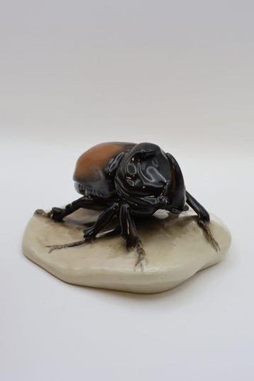 Royal Dux, Bohemia - Beeldje - Rhinoceros Beetle -