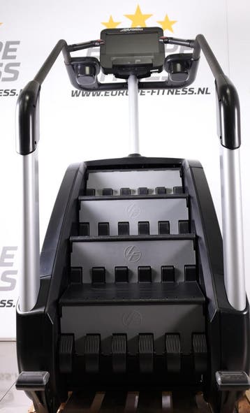 Life Fitness Discover SE3HD Climbmill, Nieuw