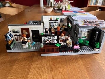 Lego - Icons - 10291 - Queer Eye - Das Loft der Fab 5 -, Nieuw