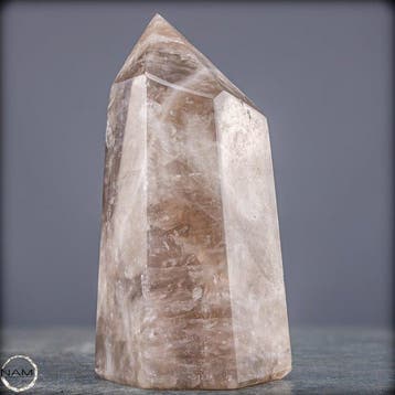 Natuurlijke rookkwarts-obelisk – warme transparantie met