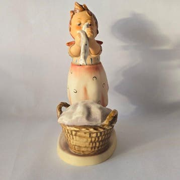 Goebel - Figurine - Hummel 321 - Wash Day - TMK5 -