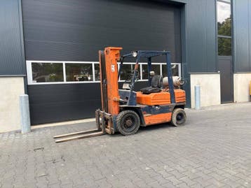Veiling: Heftruck Toyota 42-5FGF25 LPG 2500kg 4.7m 1990, Ophalen