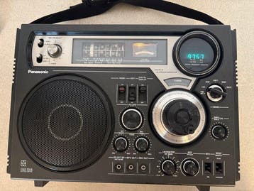 Panasonic - RF-2600LBS Radio mondiale, TV, Hi-fi & Vidéo