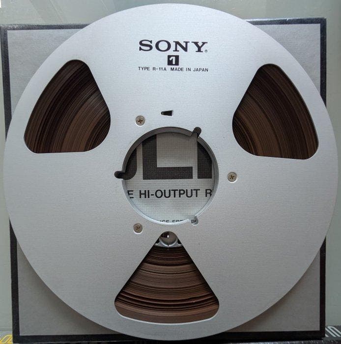 Sony - NIEUW - 26 cm rollen met tape - Reel-to-reel audio, Audio, Tv en Foto, Radio's