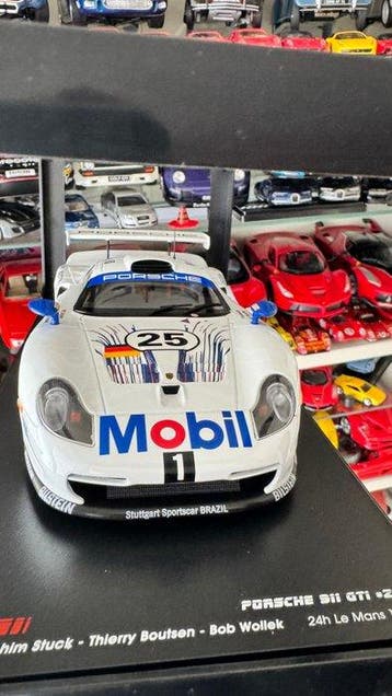 Werk83 1:18 - Modelauto - Porsche 911 GT1 #25 - 24 uur Le