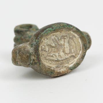 IJzeren Tijdperk, ammoniet Brons Zegel met bezelring toont