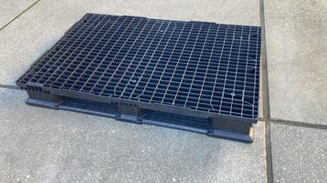 Kunststof paletten plastic pallet 80x120 cm zwaar