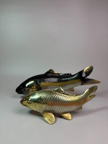 A pair of carp statues - Beeld Koper - Japan (Zonder, Antiek en Kunst