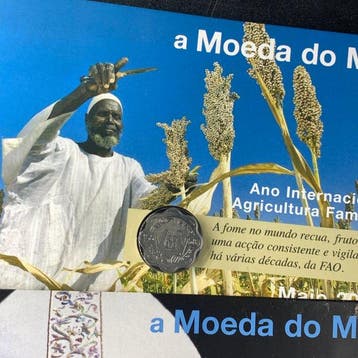 Wereld. Collection of 17 Commemorative Coin Cards - A Moeda