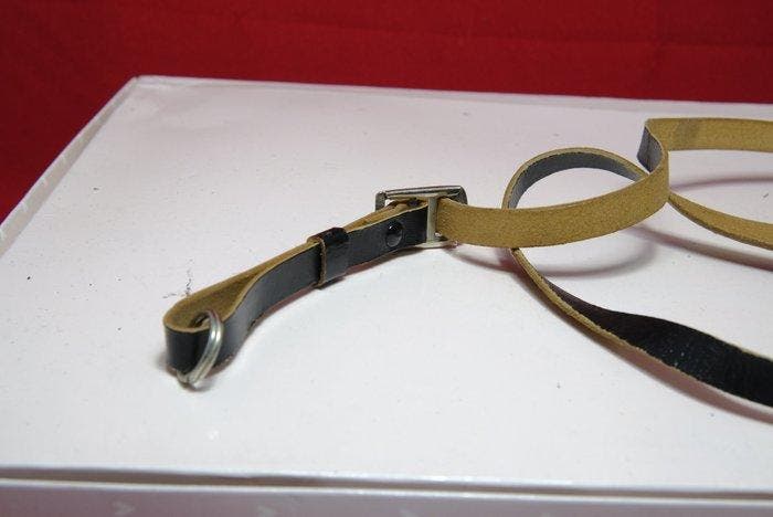 Leitz Wetzlar 14092 Genuine Leather Carrying Strap, Verzamelen, Foto-apparatuur en Filmapparatuur