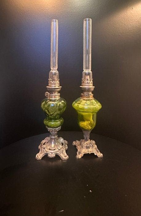Olielamp (2) - Glas, Metaal - Groene Glas olie GlobeBowL, Antiquités & Art, Antiquités | Autres Antiquités