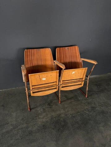 Fauteuil - Bois - Deux fauteuils de cinéma, Antiquités & Art