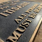 Assiette murale - Fonte