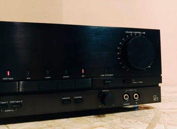 Luxman - LV-112 Amplificateur intégré à semi-conducteurs