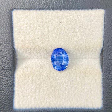 Zonder minimumprijs - 1 pcs Blauw Saffier - 1.60 ct -