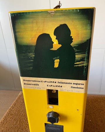 Karateco - Dispenser - Metaal