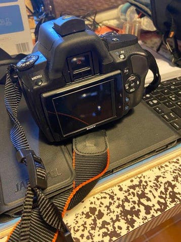 Sony Alpha 390 (DSLR-A390) Digital SLR Camera - Sony DT, Nieuw