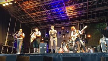 Pater Moeskroen Tickets