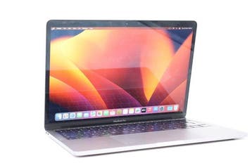 Rare find: Apple MacBook Pro 13 inch Retina (Mid 2017) |