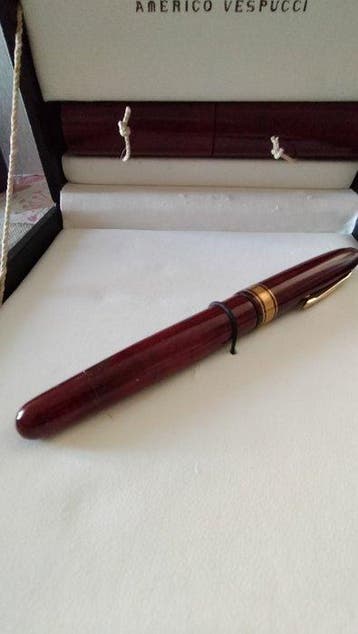 Omas - Amerigo Vespucci - Stylo à plume, Collections