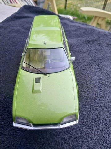 MCG 1:18 - Modelauto - Citroën CX Break (1977), Nieuw