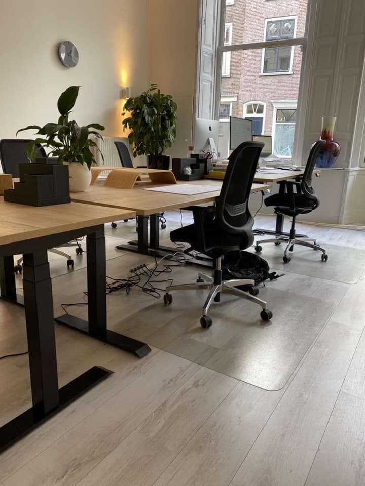 Nieuwe Zit Sta Bureaus Van Offeco - 295,- Incl. Bezorging, Huis en Inrichting, Bureaus, Nieuw, Elektrisch, In hoogte verstelbaar