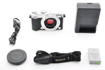 Nikon Nikon 1 J5 Silver (Shutter Count : 1,796) [#1659], Nieuw