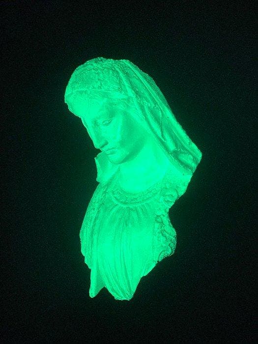 Sylvain Barberot - Vierge luminescente, Antiquités & Art, Art | Objets design