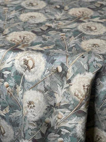 Tafelkleed met paardenbloemenprint voor grote tafels. -