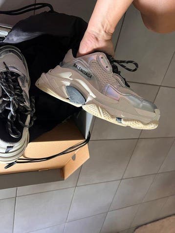 Balenciaga - Sneakers - Taille : EU 36, Nieuw