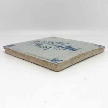 Antiek Tegel - Antieke Delftsblauwe tegel met bloemenvaas /