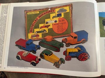 Sue Richardson - La bible des Dinky Toys Anglaise - 1986, Nieuw