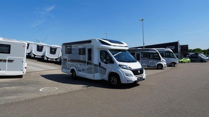 McLouis Avantgarde 339 nieuw met daginschrijving 83471, Caravans en Kamperen, Mobilhomes, Cassettetoilet, Handgeschakeld, L-zit