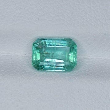 Zonder minimumprijs Smaragd - 1.87 ct - International, Handtassen en Accessoires, Edelstenen, Nieuw