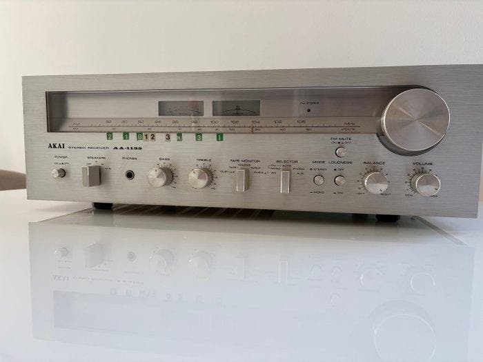 Akai - AA-1135 Solid state stereo receiver, Audio, Tv en Foto, Radio's