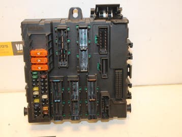 Zekeringkast Opel Vectra O74446, Nieuw