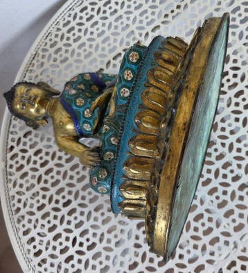 Bouddha avec feuille dor et émaux cloisonnés - Cuivre,
