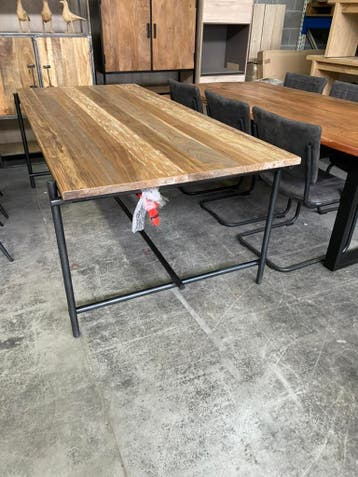 Pesaro eettafel, Tower Living (nieuw, outlet), Huis en Inrichting, Tafels | Eettafels, Nieuw, Overige houtsoorten