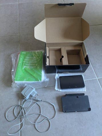 Nintendo - 3DS - Nintendo 3DS (noir / Cosmos Black) -, Nieuw