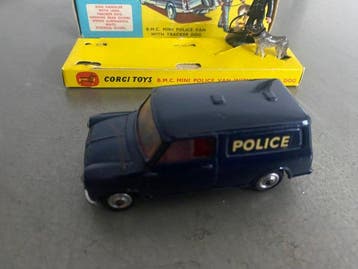 Corgi 1:43 - Voiture miniature - Corgi Toys 448 B.M.C. Mini