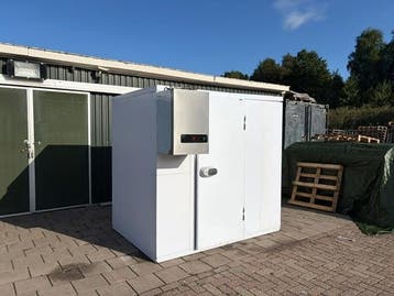 Koelcel 210 x 150 x 211 cm stekker klaar