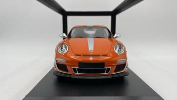 Minichamps 1:18 - Modelauto - Porsche 911 GT3 RS 4.0 2011 -, Nieuw
