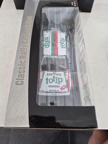 Sunstar 1:18 - Model sportwagen - Lancia Delta Integrale HF