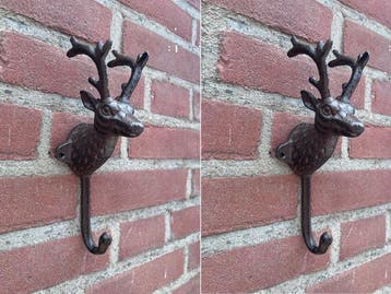 Decoratief ornament (2) - Europa - Een paar hertenhaken